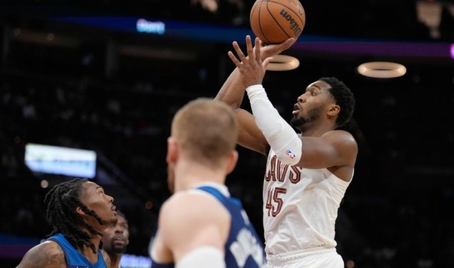 NBA-爱德华兹25+5骑士5人得分20+主场复仇森林狼