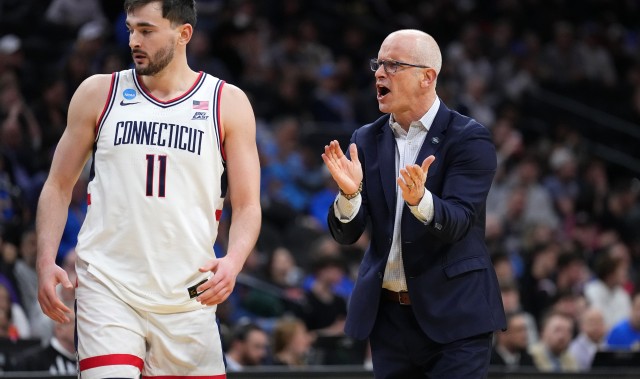 kaiyun体育app-次轮行情！卡拉班14中5拿到17分11板2助2断难阻球队失利