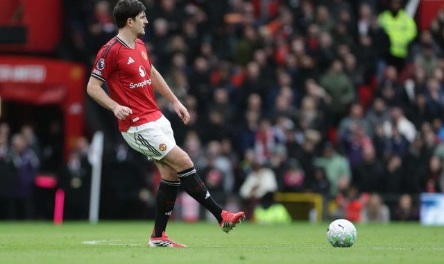 Kaiyun APP-马奎尔vs维拉全场数据：关键传球1，对抗6成功5，黄牌1