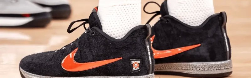 布克穿着“坏孩子”配色BOOK2，砍下37分5篮板9助攻