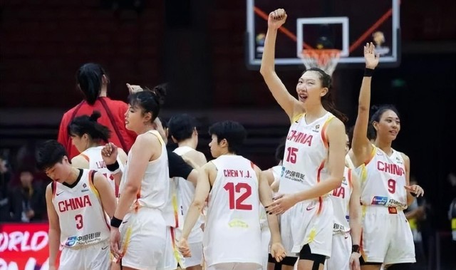 Kaiyun APP-女篮虐南苏丹！王思雨+2将回暖齐爆，张子宇统治篮下，李月汝迷失