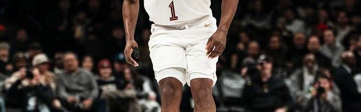 哈登22+9+8NBA历史第三人，米神缺阵双塔37分，骑士送篮网8连败