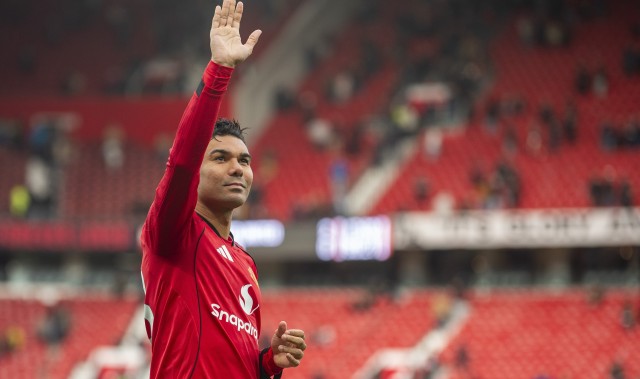 基本不可能！邮报：若卡塞米罗本赛季首发达35场将自动续约1年