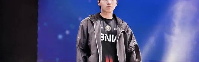 开云官方-BFX上单Clear：Bin确实很厉害，我也参考了很多Bin的打法