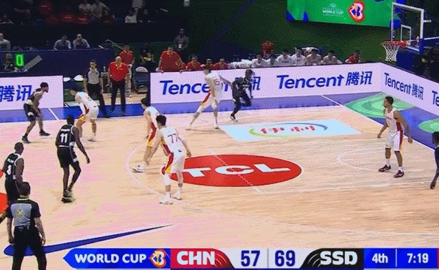 1693290942897033580.gif 琼斯个人能力投.gif