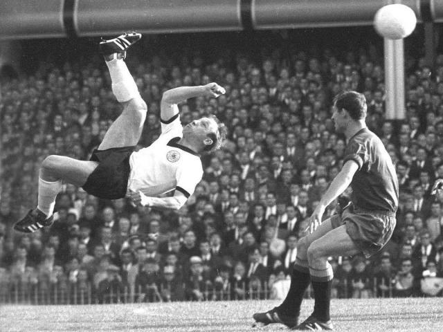 1658448267406022129.jpg FYNHpGXWIAEljW.jpg